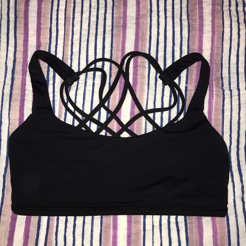 Black Lulu lemon sports bra